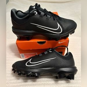 Nike Women's Hyperdiamond 4 Pro MCS Softball Cleats
